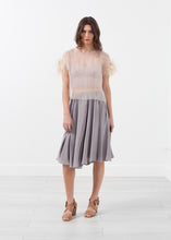 Load image into Gallery viewer, Organza Feather Top