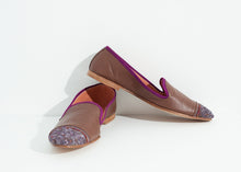 Load image into Gallery viewer, Bizi Cap Toe Loafer in Rose/Aubergine